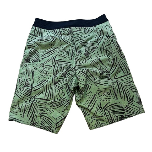 Patagonia Wavefarer Rain Fern Speckle Vjosa Green Boardshorts, Sz 30 - Picture 3 of 11
